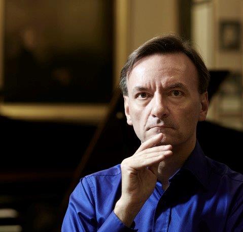 Stephen Hough (musicavivaaustralia.wordpress.com)